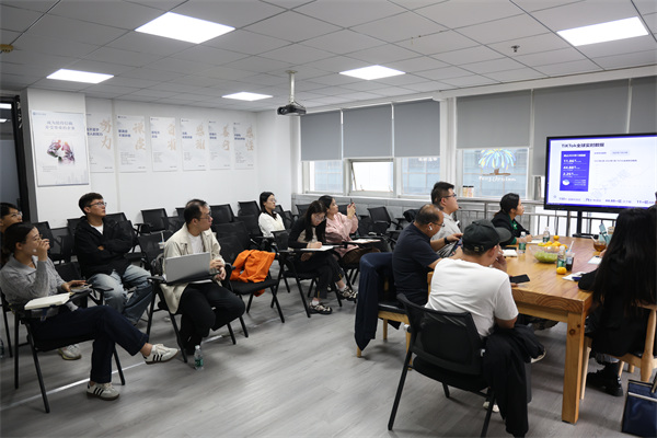 助力企业突破海外营销瓶颈 华智大数据成功举办Facebook和TikTok获客培训沙龙