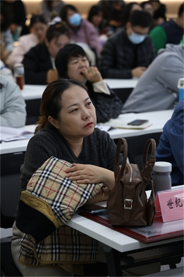 载誉前行！山东华智大数据获评省级重点培育平台，共探跨境电商合规新路径