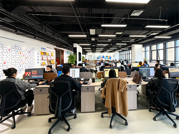 乔迁新址，智启未来｜华智大数据盛大乔迁，焕新启航！