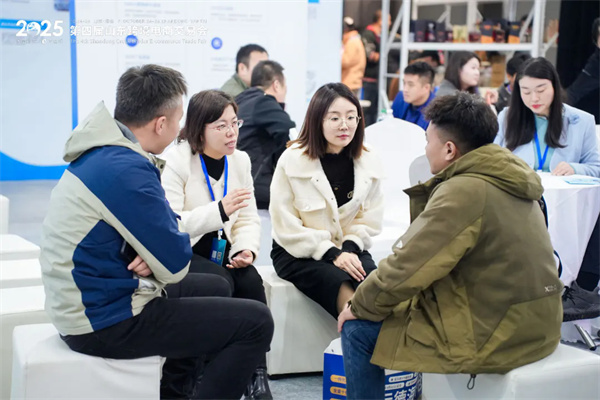 山东华智大数据闪耀山东跨交会，全链路解决方案引爆展会热潮！